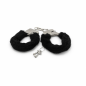 Black Plush Cuffs – kajdanki z czarnym futerkiem , łańcuszkiem i kluczykami, kajdanki erotyczne, BDSM