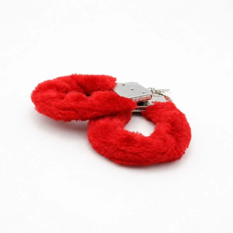 Red Plush Cuffs – kajdanki z czerwonym futerkiem, łańcuszkiem i kluczykami, kajdanki erotyczne, BDSM