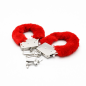 Red Plush Cuffs – kajdanki z czerwonym futerkiem, łańcuszkiem i kluczykami, kajdanki erotyczne, BDSM