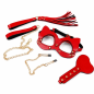 Red Desire Gold – zestaw BDSM z kajdankami, obrożą, kneblem i pejczem, zabawy we dwoje, bondage