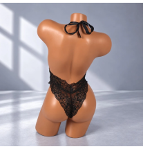 Czarne koronkowe body damskie Noir Lace Elegance z odkrytymi plecami, wiązaniem na szyi i wysoko wyciętym dołem – widok z tyłu