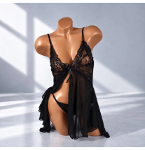 Czarny komplet bielizny Black Lace Temptation – koronkowa koszulka z głębokim dekoltem i stringami