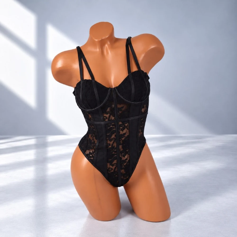 Midnight Bloom – czarne body erotyczne z koronką i podwójnymi ramiączkami, różne rozmiary