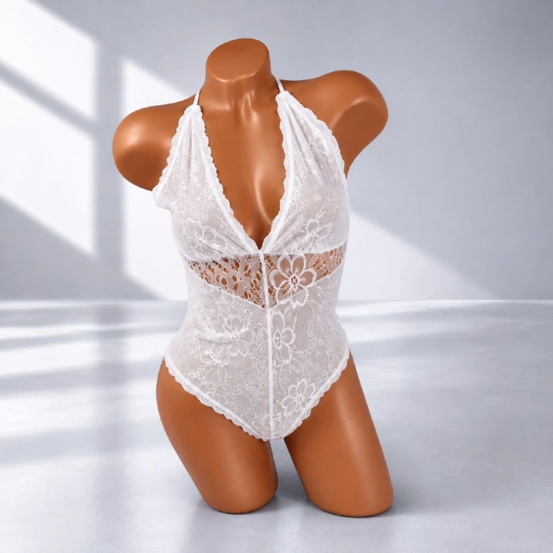 White Floral Elegance – białe koronkowe body damskie z głębokim dekoltem i odkrytymi plecami, różne rozmiary White Floral Elegance – białe koronkowe body damskie z głębokim dekoltem i odkrytymi plecami, różne rozmiary