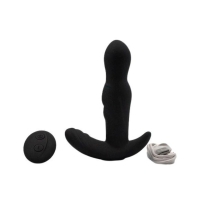 Zestaw korka analnego Ultra Black z pilotem zdalnego sterowania i kablem USB