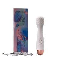 Masażer do ciała typu wand biały - zestaw z opakowaniem i kablem USB