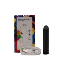 Masażer wibracyjny łechtaczki z kablem USB i opakowaniem